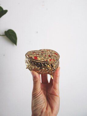 Vintage Ornate Heart Gold Metal Filigree Jewelry Trinket Box Floral Red Velvet M